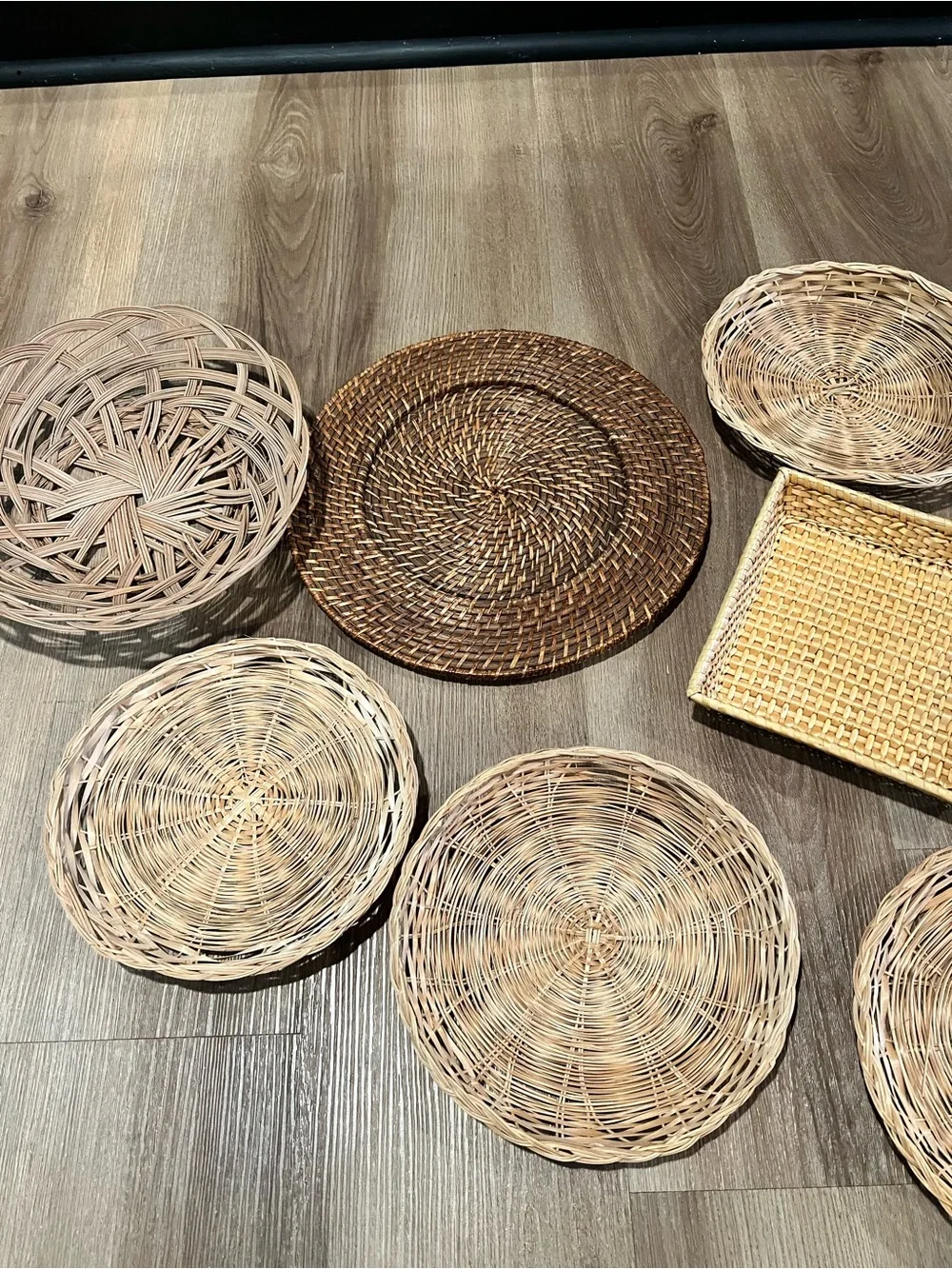 Vintage Natural Wicker Decorative Wall Basket Set - Neutral Tan & Brown